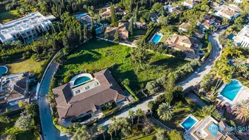 3749m2 Plot for Sale in The Golden Mile-45508