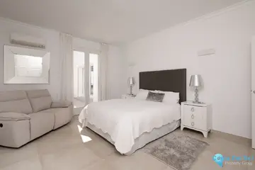 9 bedroom House for Sale in Hacienda Las Chapas-45540