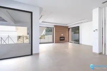 4 bedroom House for Sale in The Golden Mile-45638