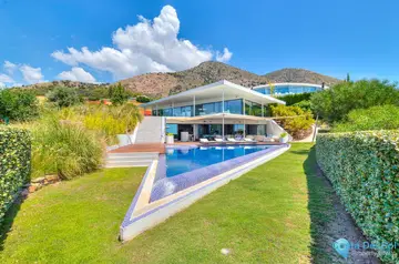5 bedroom House for Sale in Fuengirola