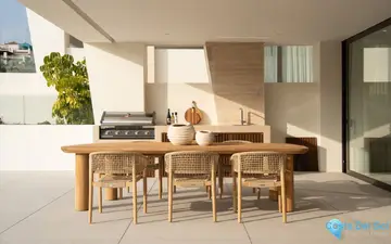 4 bedroom Apartment for Sale in The Golden Mile-45697