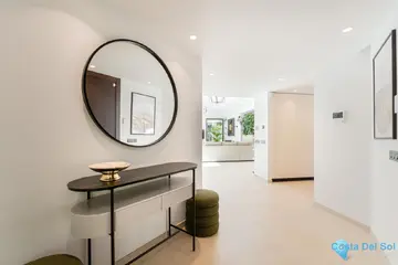 5 bedroom House for Sale in Nueva Andalucía-45884