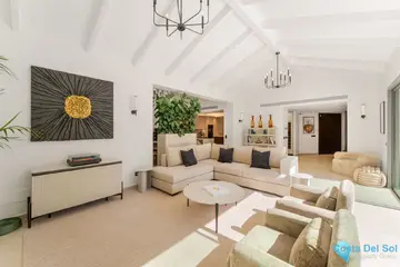 5 bedroom House for Sale in Nueva Andalucía-45873