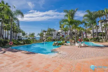 3 bedroom Apartment for Sale in The Golden Mile-45913