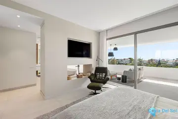 4 bedroom House for Sale in Nueva Andalucía-45922
