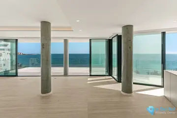 4 bedroom Apartment for Sale in Estepona-46066