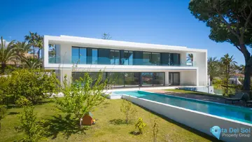 6 bedroom House for Sale in Marbesa-46121