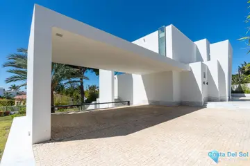 6 bedroom House for Sale in Marbesa-46125
