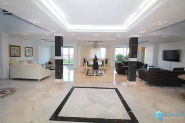 4 bedroom Apartment for Sale in Puerto Banús-46136