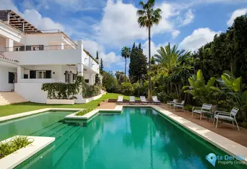 5 bedroom House for Sale in The Golden Mile-46198