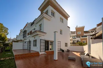 4 bedroom House for Sale in Alhaurín de la Torre-83527