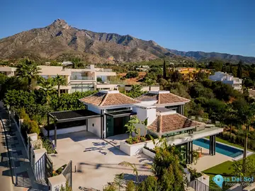 4 bedroom House for Sale in Marbella-46270
