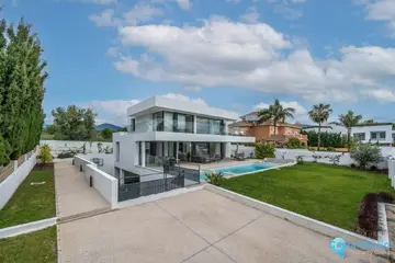 5 bedroom House for Sale in San Pedro de Alcántara-46295