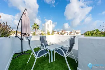2 bedroom Apartment for Sale in Elviria-17235