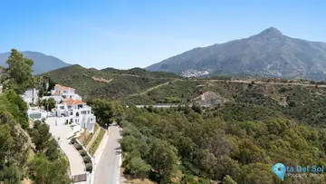 5 bedroom House for Sale in Nueva Andalucía-46362
