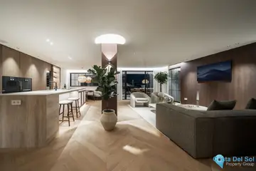 5 bedroom House for Sale in Nueva Andalucía-46391