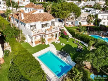 7 bedroom House for Sale in Aloha-46485