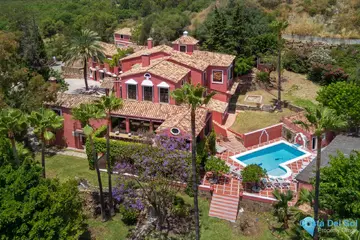 12 bedroom House for Sale in Benahavís