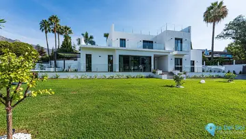 5 bedroom House for Sale in Marbella