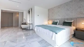 5 bedroom House for Sale in Marbella-46536