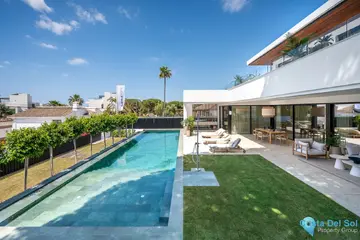 6 bedroom House for Sale in Marbesa-46545
