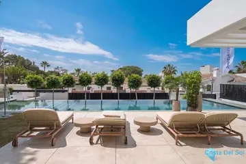 6 bedroom House for Sale in Marbesa-46553