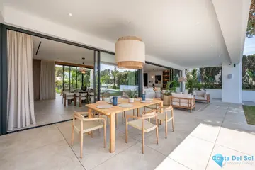 6 bedroom House for Sale in Marbesa-46560