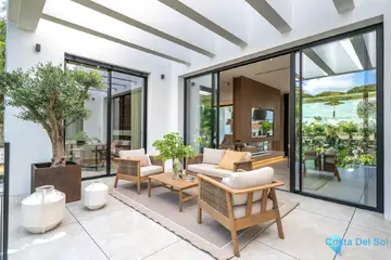6 bedroom House for Sale in Marbesa-46561