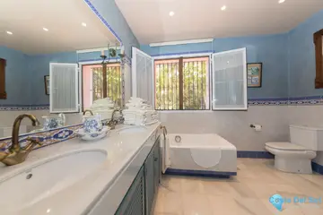 5 bedroom House for Sale in Benahavís-46778