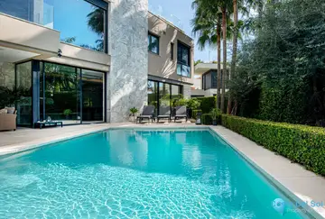 5 bedroom House for Sale in The Golden Mile-46863
