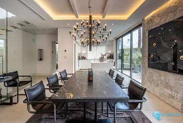 5 bedroom House for Sale in The Golden Mile-46871