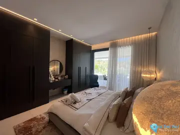 5 bedroom Apartment for Sale in The Golden Mile-46960