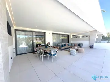 5 bedroom Apartment for Sale in The Golden Mile-46954