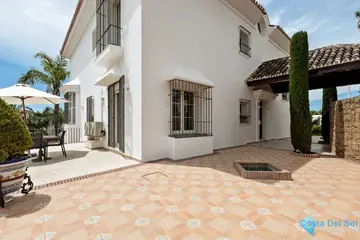 5 bedroom House for Sale in Sierra Blanca-47043
