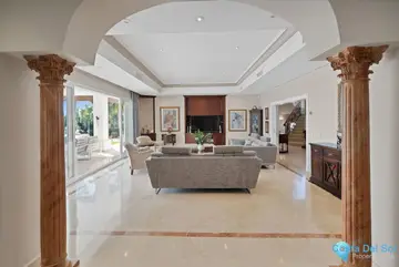 7 bedroom House for Sale in Nueva Andalucía-47071
