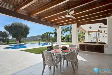 7 bedroom House for Sale in Nueva Andalucía-47063