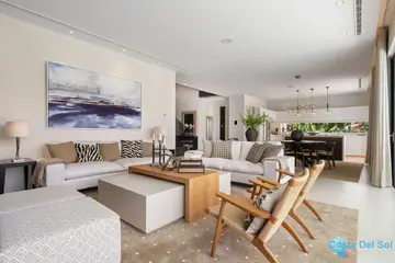 5 bedroom House for Sale in Nagüeles-47100