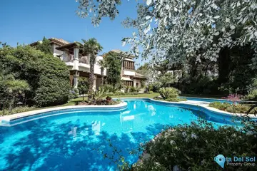 8 bedroom House for Sale in La Zagaleta-47265