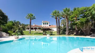 6 bedroom House for Sale in Cerros del Aguila