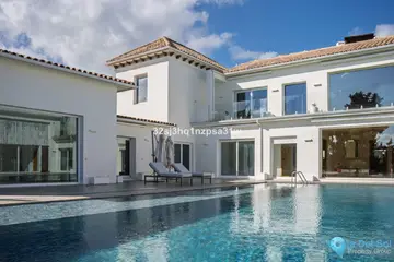 6 bedroom House for Sale in Guadalmina Alta
