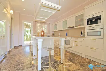 7 bedroom House for Sale in Bahía de Marbella-47369
