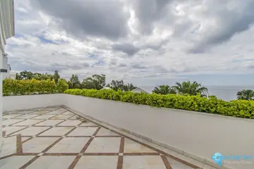 5 bedroom Apartment for Sale in Estepona-47408