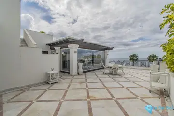 5 bedroom Apartment for Sale in Estepona-47396