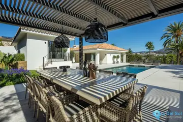 5 bedroom House for Sale in Nueva Andalucía-47466