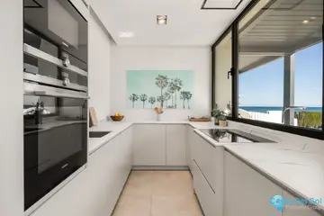 5 bedroom House for Sale in New Golden Mile-47512