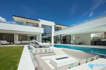 5 bedroom House for Sale in Marbella-47546
