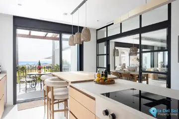 4 bedroom House for Sale in Los Flamingos-47558