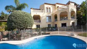 5 bedroom House for Sale in Sierra Blanca