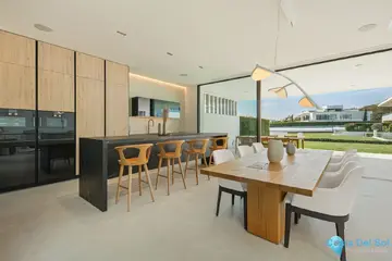 3 bedroom House for Sale in The Golden Mile-47764