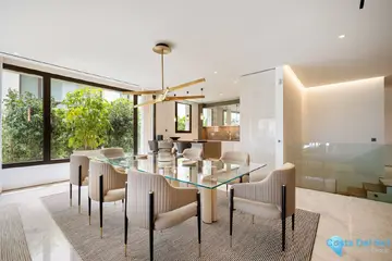 5 bedroom Apartment for Sale in Marbella-47773